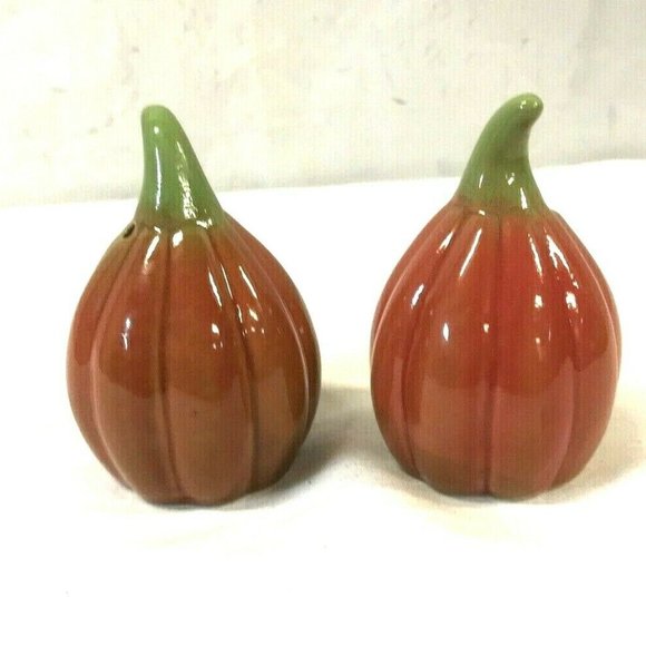 Pumpkin Salt and Pepper Shakers Fall Decor - Picture 2 of 5